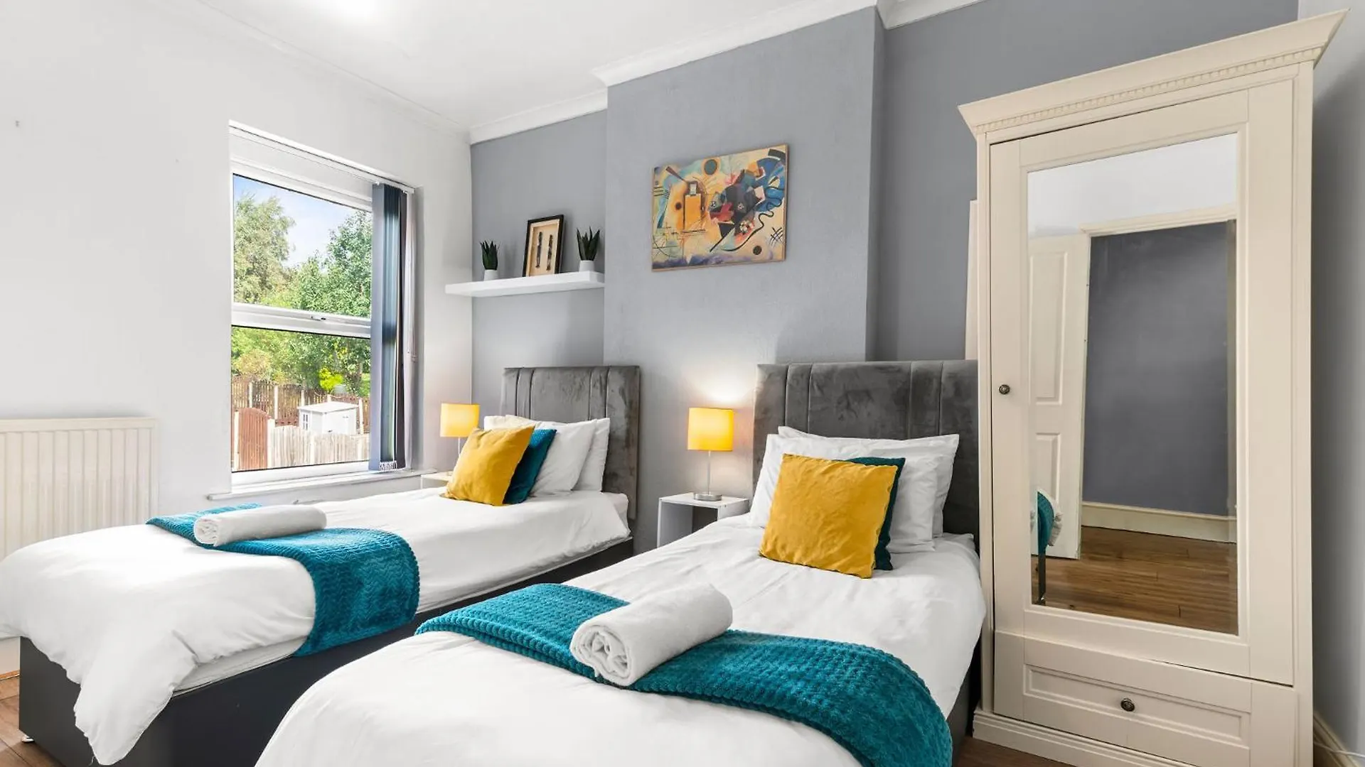 Hilltop Place Suites Near Meadowhall シェフィールド 0*,