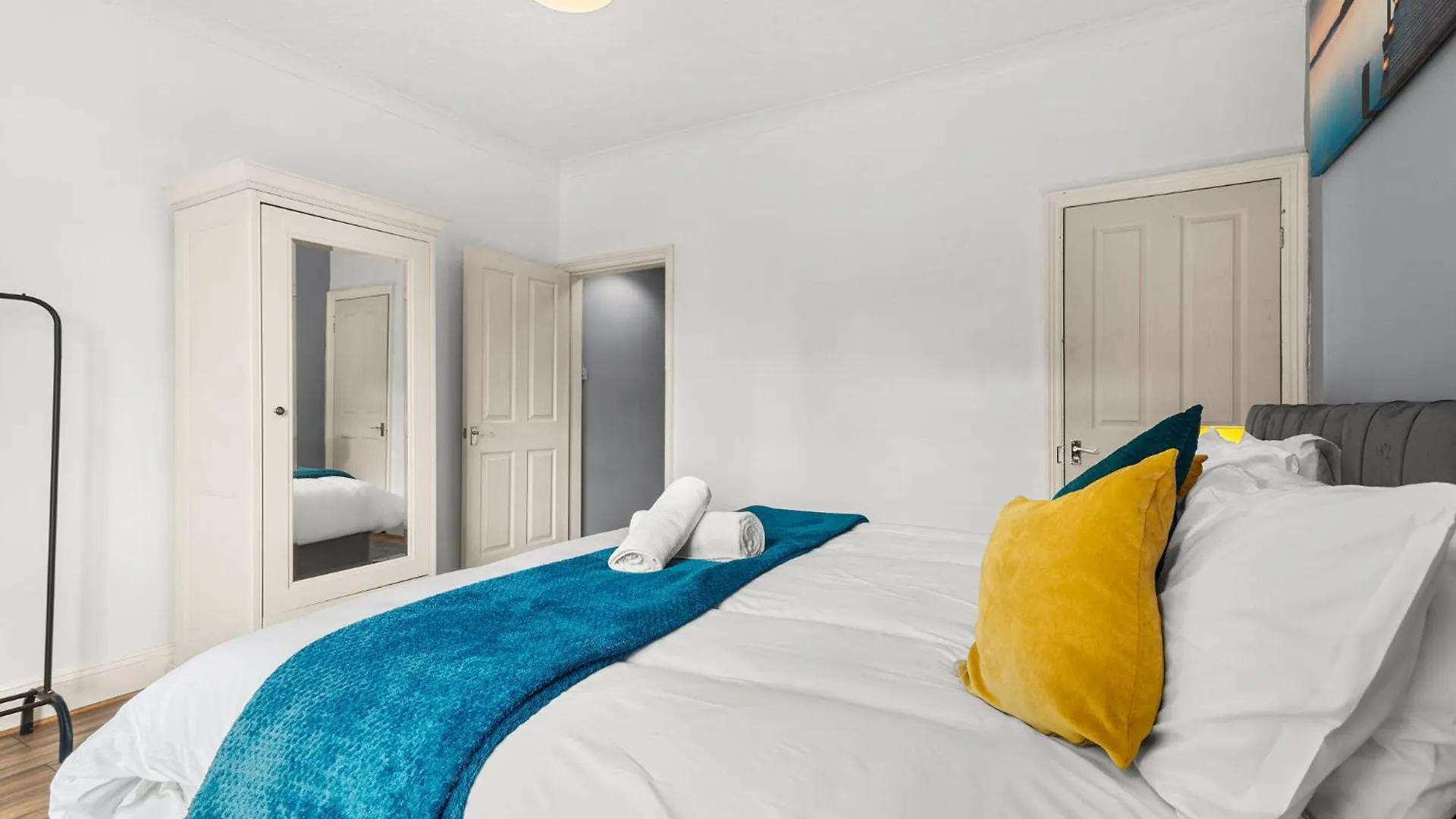 Hilltop Place Suites Near Meadowhall シェフィールド 0*,  イギリス