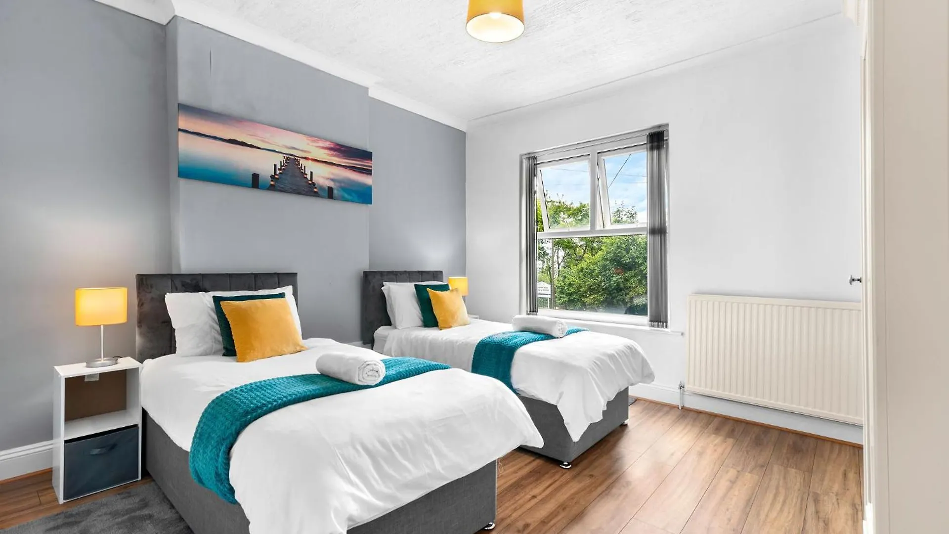 Hilltop Place Suites Near Meadowhall シェフィールド アパート